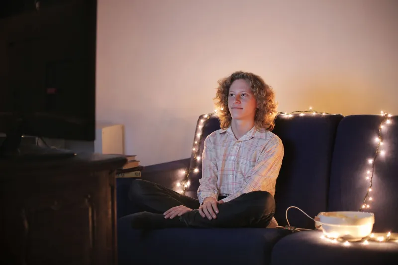 Midnight Mode: Why Streaming Platforms Feed You Garbage When You're Half Asleep